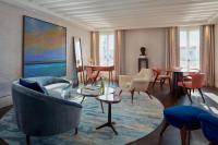 Hotel the St. Regis – Venezia. Permanent set-up of works inside rooms and suites.